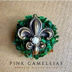 Fleur de Lis Candle Pin